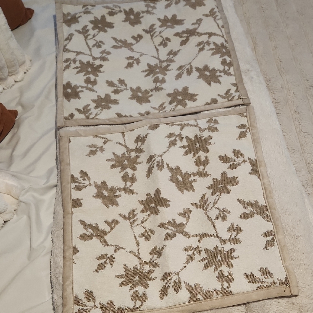 Floral Patterned Throw Pillow Covers - Picture 5 of 5